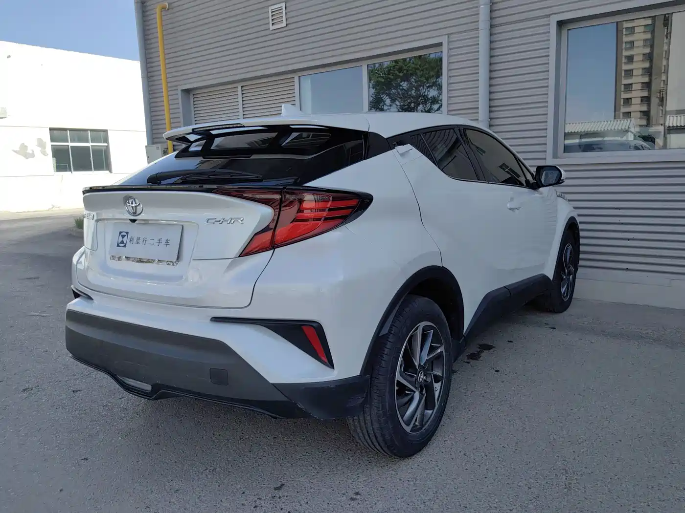 Toyota C-HR 2022 2.0L Leading Edition фото 5