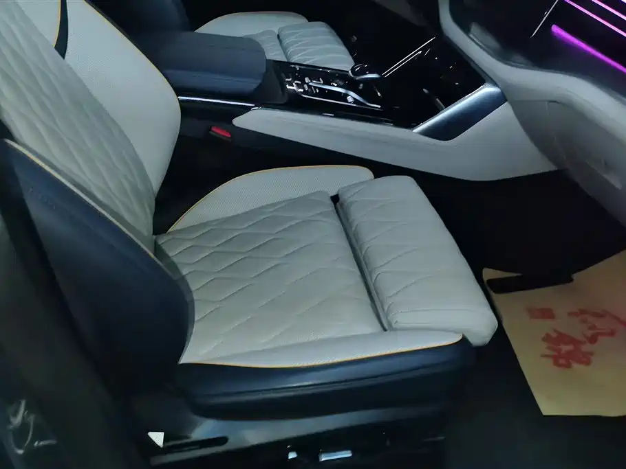 BYD Tang New Energy 2022 DM-p 215KM AWD Flagship фото 8