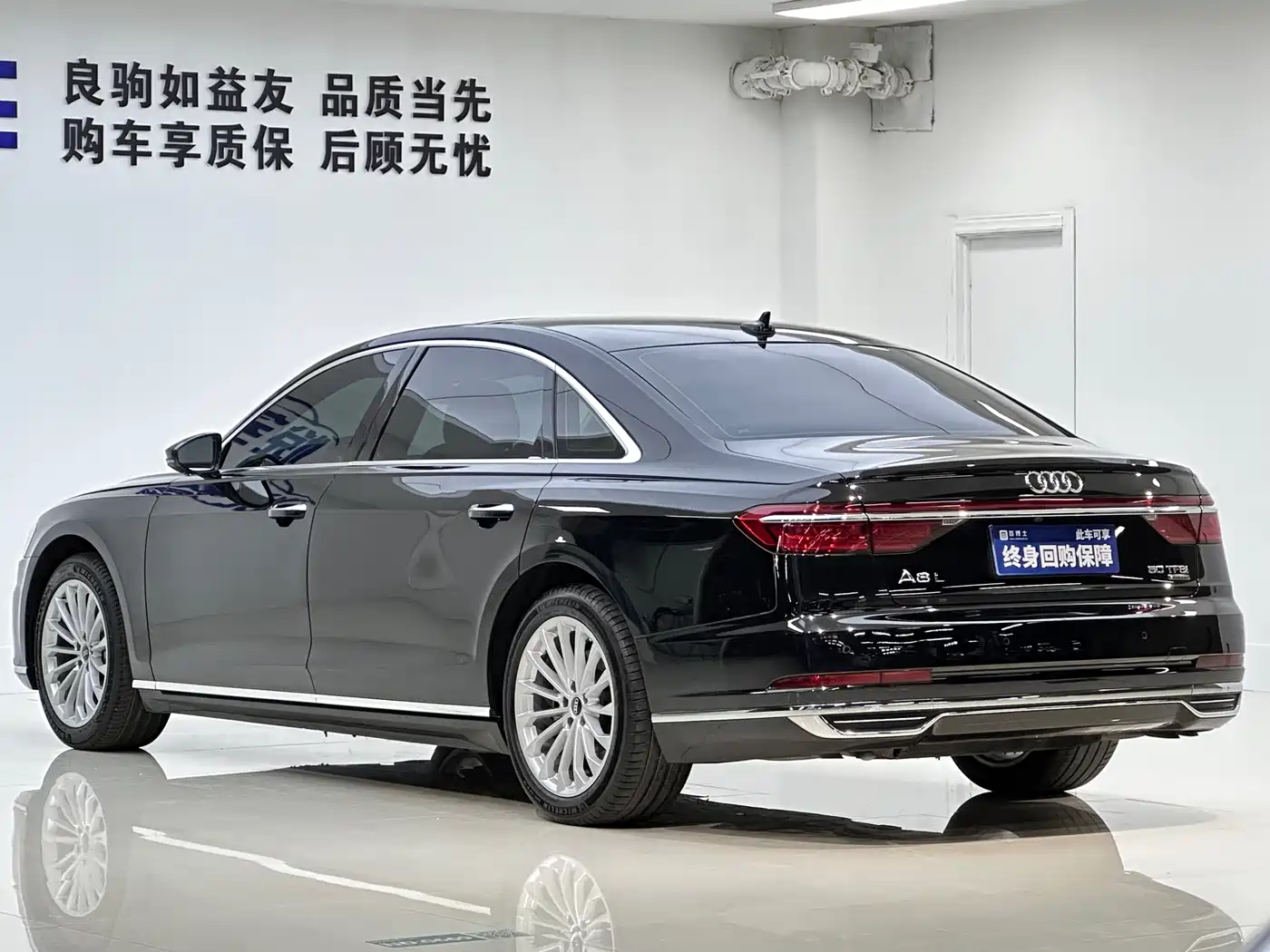 Audi A8 2021 A8L 50 TFSI quattro Comfort фото 12