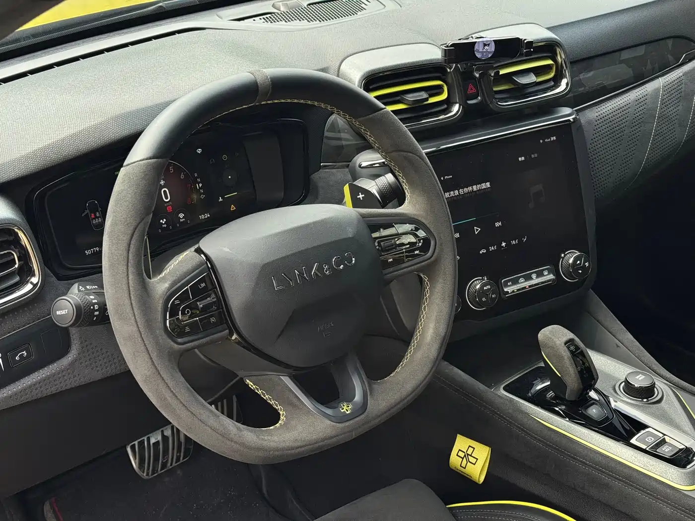 Lynk & Co 03 2022 03+ 2.0TD Auto Wind Rider Edition фото 6