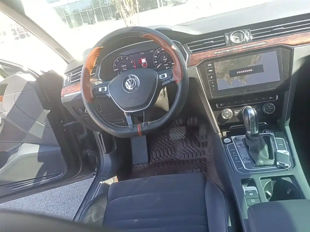 Volkswagen Magotan 2018 330TSI DSG Premium фото 17