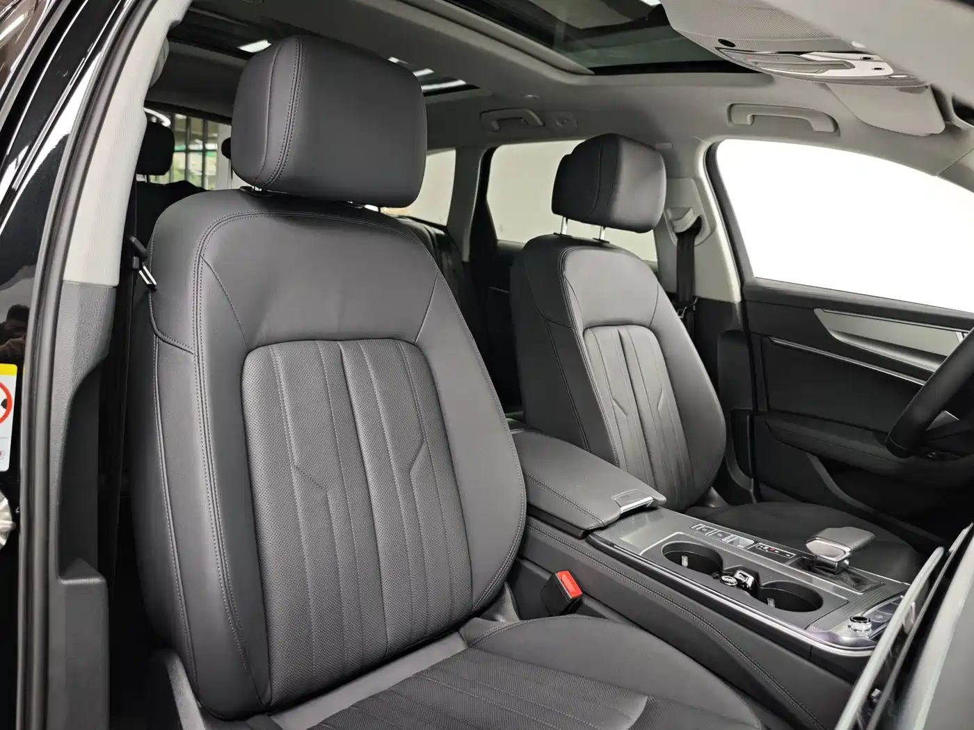 Audi A6 (Import) 2023 Model allroad quattro 55 TFSI Premium Off-road Version фото 10