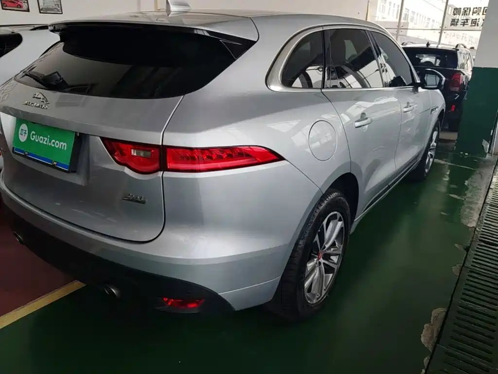 Jaguar F-PACE 2017 2016 3.0 SC 4WD R-Sport