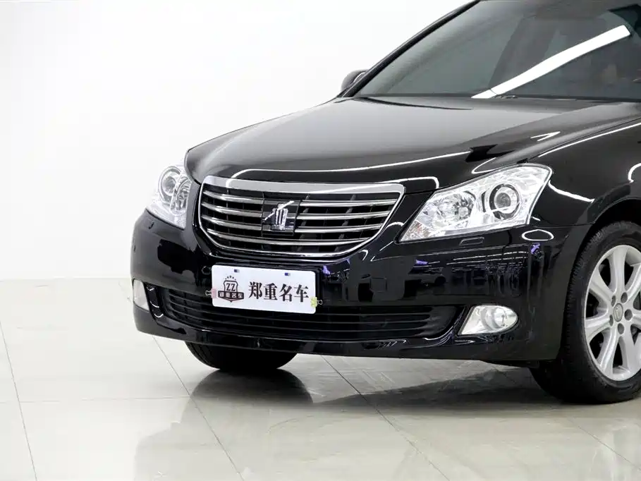 Toyota Crown 2010 4.3L Royal Saloon VIP фото 31