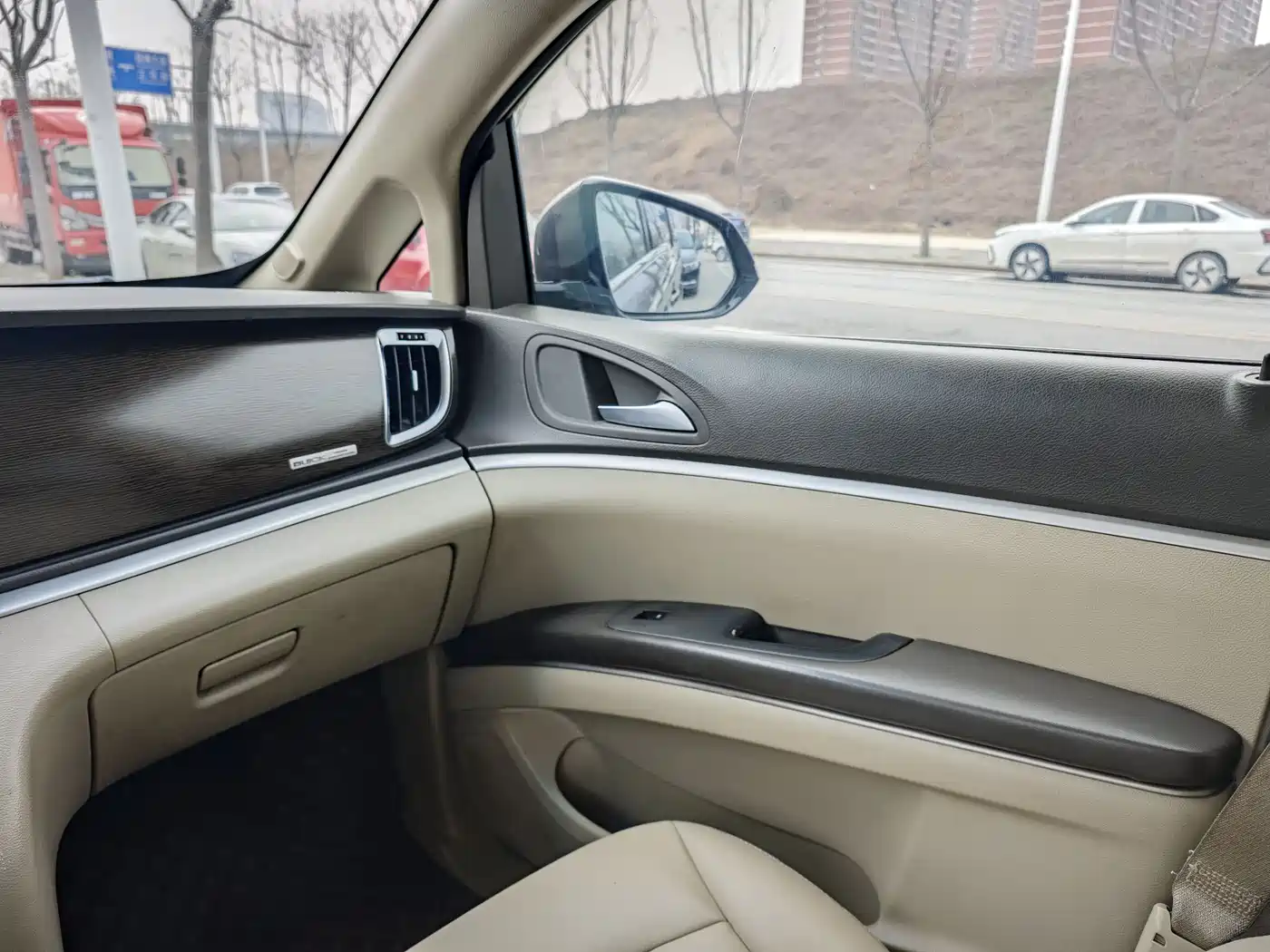 Buick GL8 2013 2.4L CT Luxury Business Comfort Edition фото 11