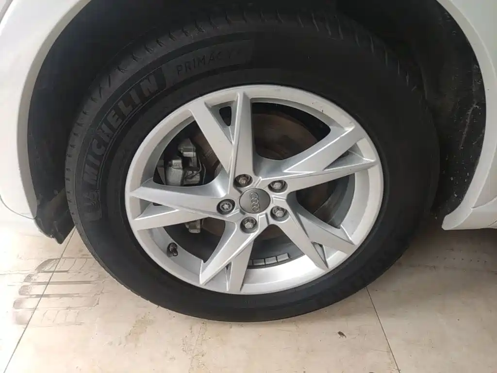 Фото 23 - Audi Q3