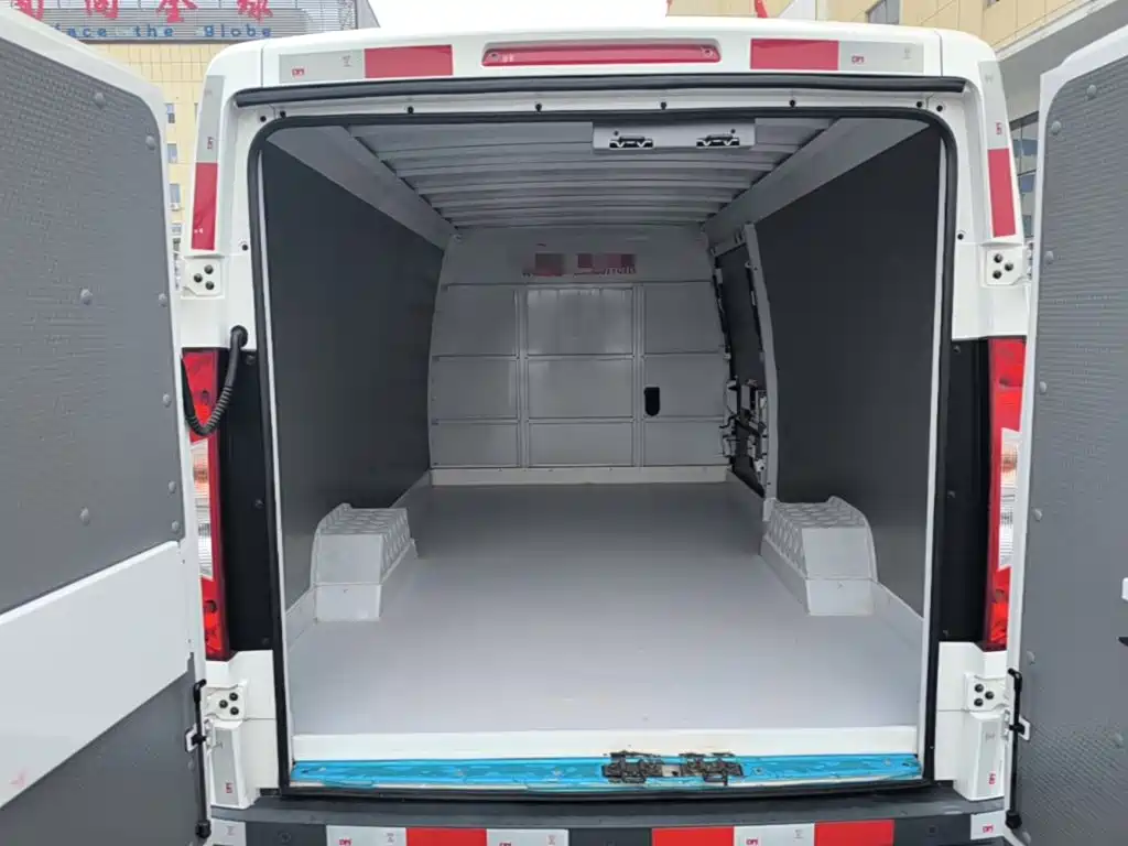 Foton Zhilan Jingling E7 2025 2024 Pure Electric Van Flat Roof 2-seater CATL 46.36kWh