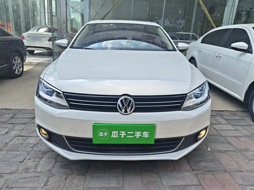 Фото 3 - Volkswagen Sagitar
