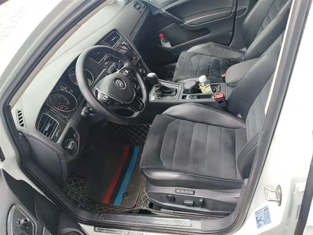 Volkswagen Golf 2019 280TSI DSG Luxury (China V) фото 15