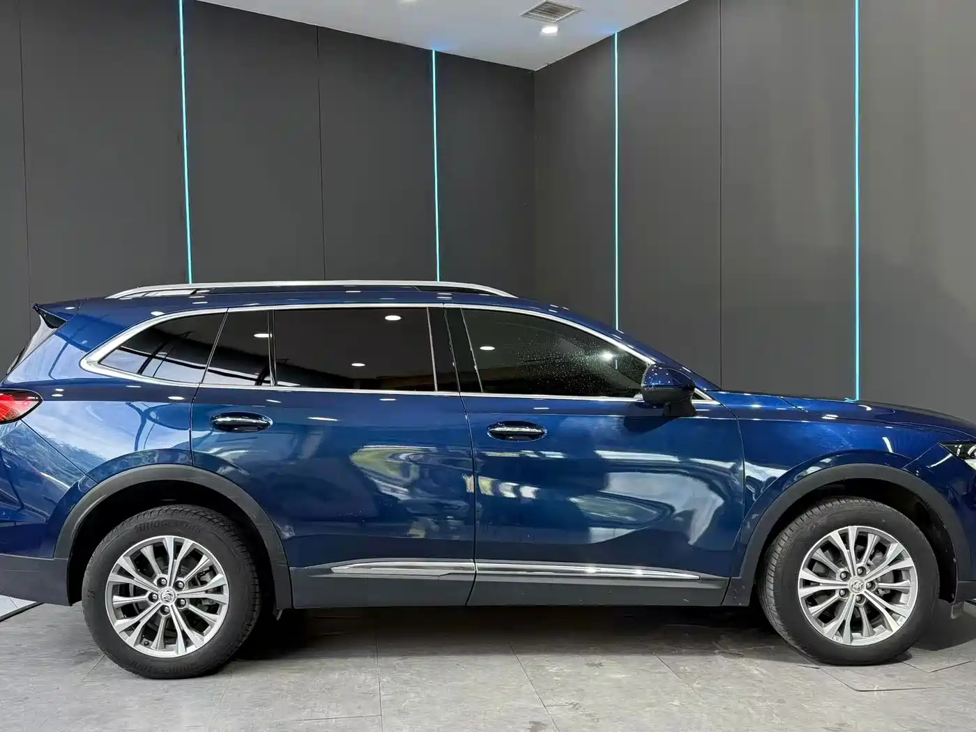 Buick Envision Plus 2023 2022 Enclave Plus 652T 5-Seater Luxury