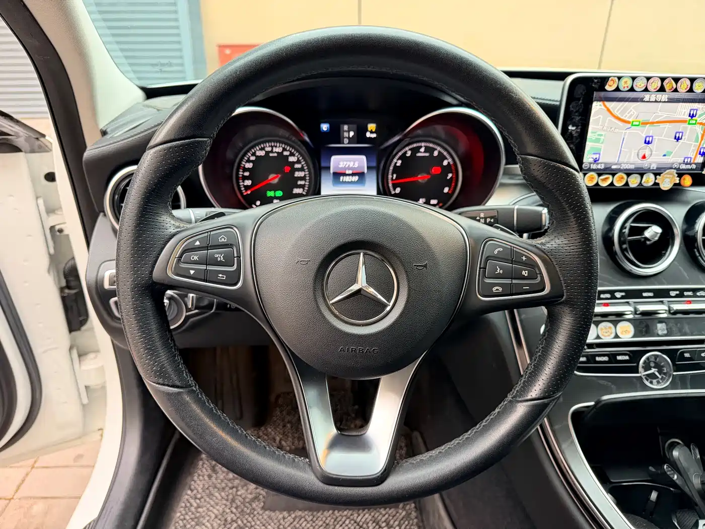 Mercedes-Benz C-Class 2017 C 200 L Sport фото 17