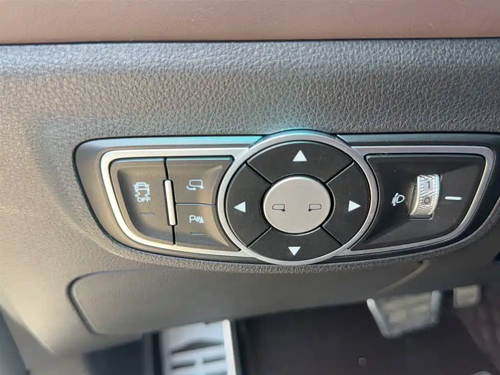 Jetour X90 PLUS 2023 2023 1.6TD DCT Villa 7-Seater
