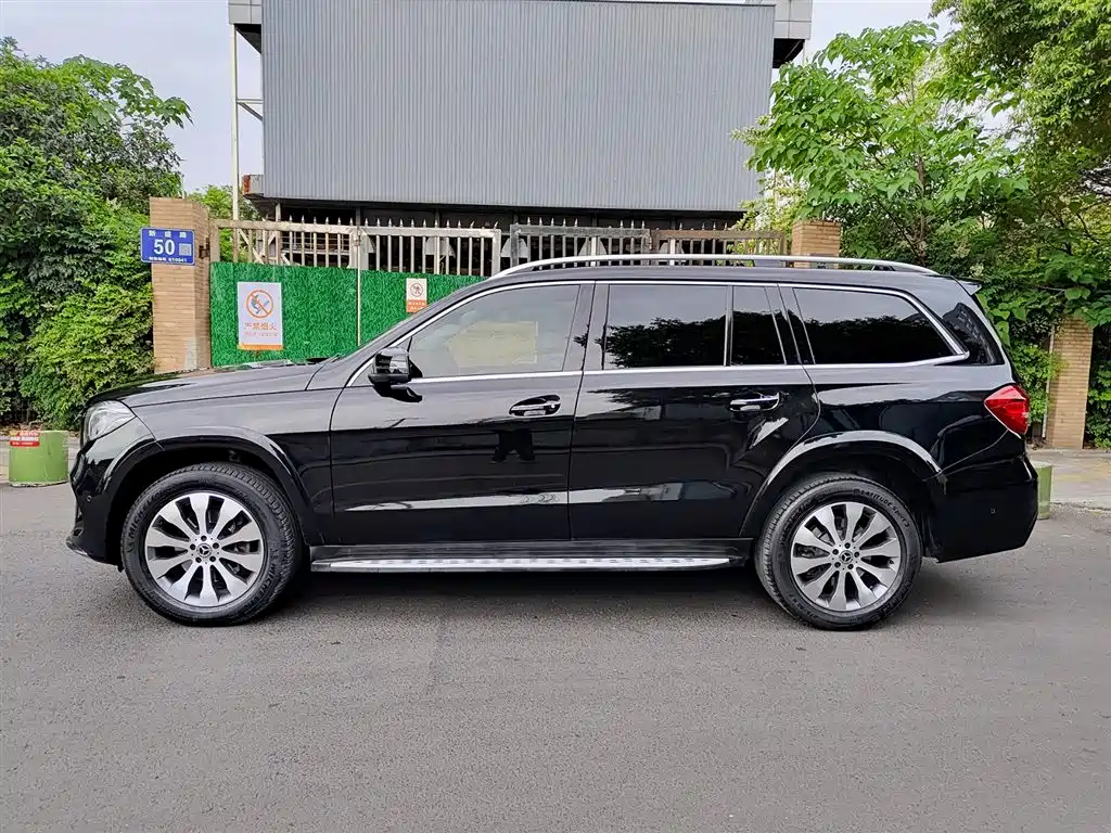 Mercedes-Benz GLS 2018 Facelift GLS 400 4MATIC Sport фото 3