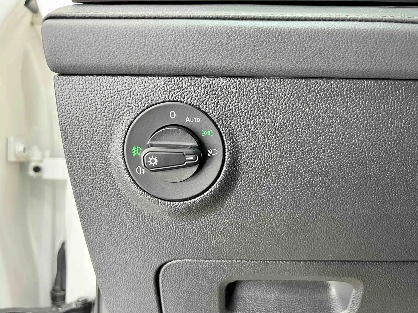 Volkswagen Tharu 2022 280TSI FWD Luxury Edition фото 15
