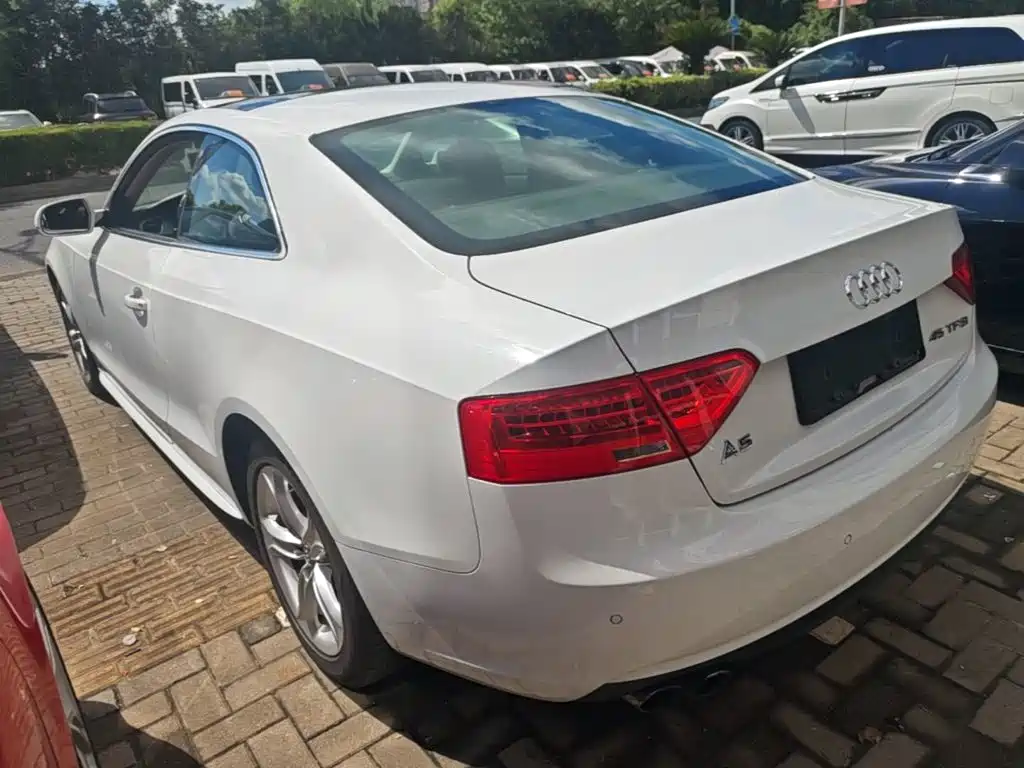 Фото 5 - Audi A5 (Import)