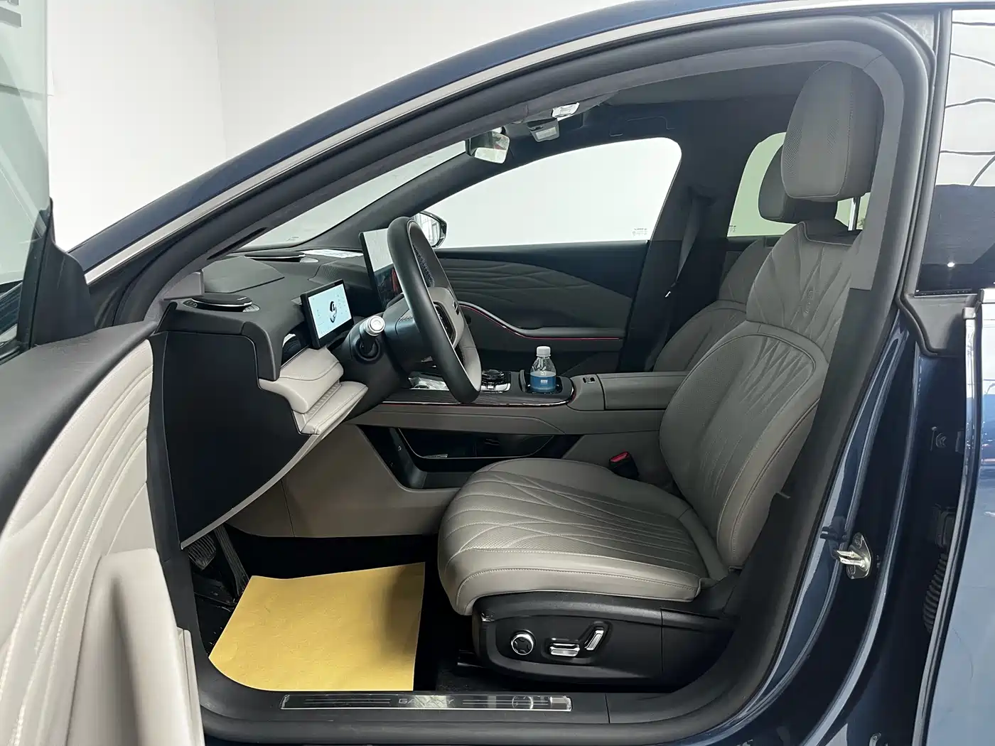 Geely Galaxy Galaxy Xingyao 8 2025 130km EM-P Starship Edition фото 15