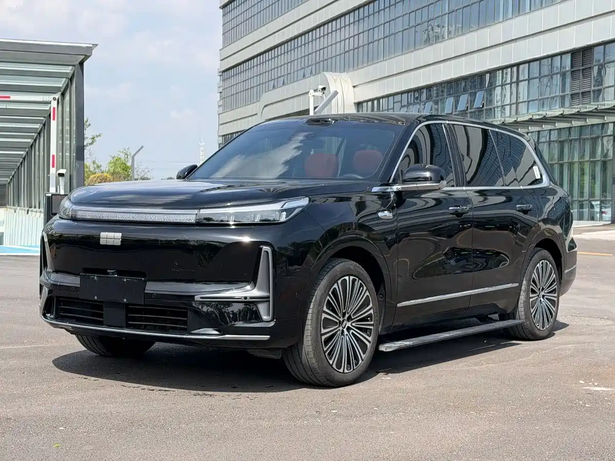 Geely Galaxy Galaxy M9 2025 Base Model