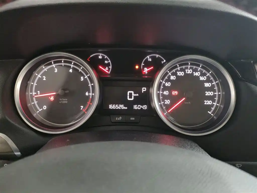 Peugeot 408 2016 1.6T Automatic Luxury Edition фото 12