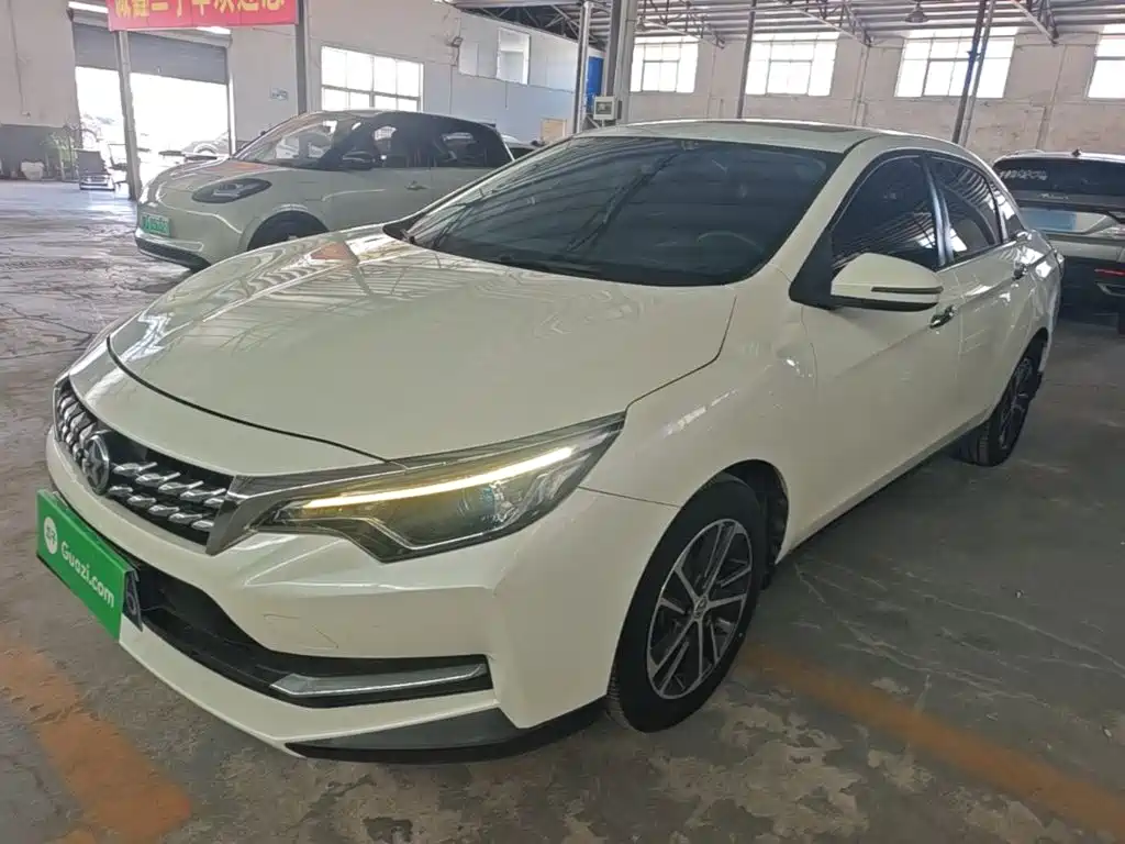 Venucia D60 2017 2018 1.6L CVT Smart Elite Edition