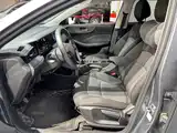 Фото 11 - Roewe i5