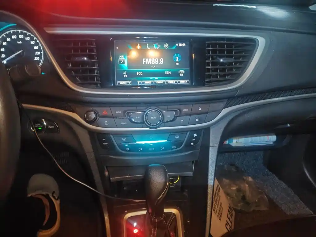 Фото 14 - Buick Excelle