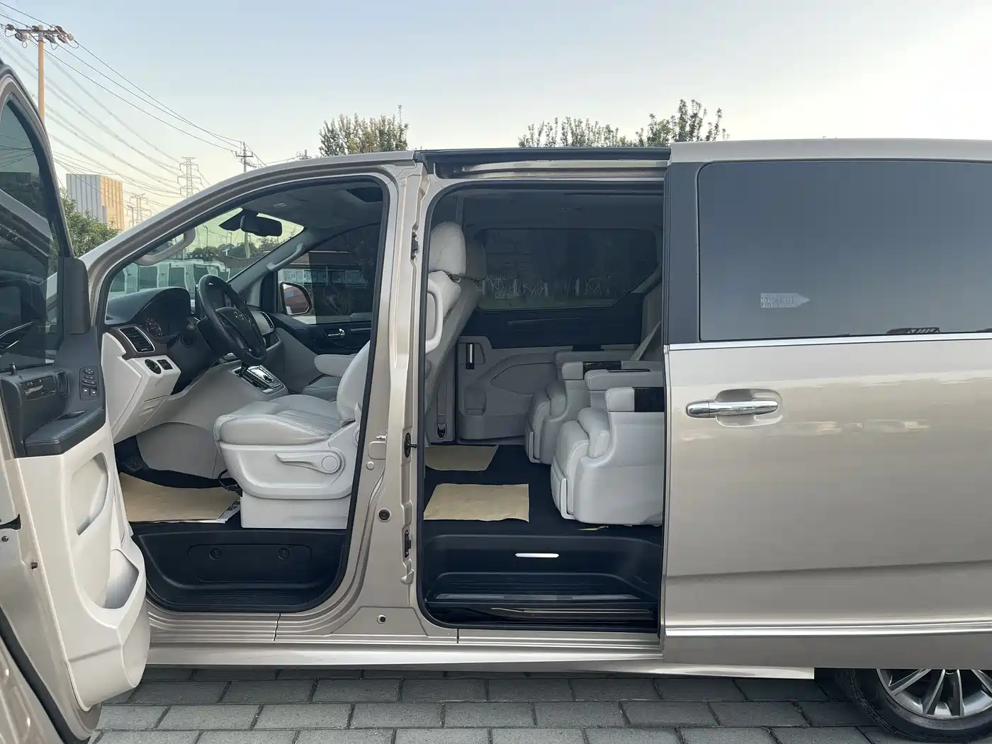 SAIC Maxus Maxus G10 2016 2.0T Automatic Flagship фото 15