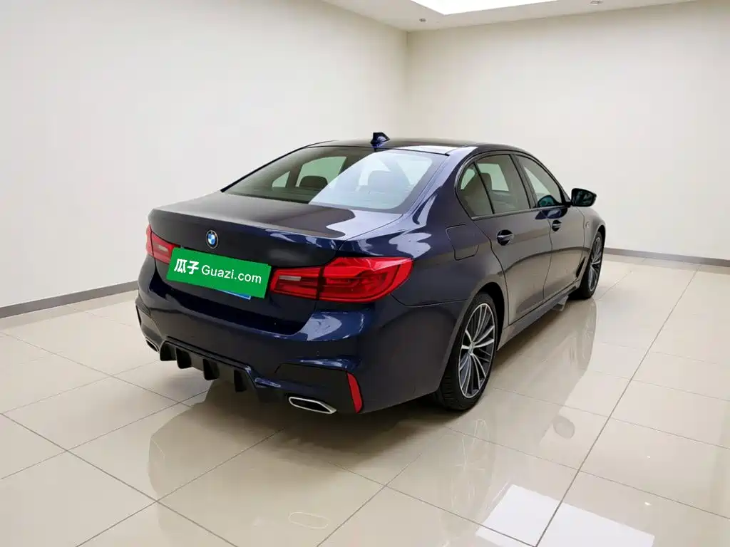 Photo 6 - BMW 5 Series