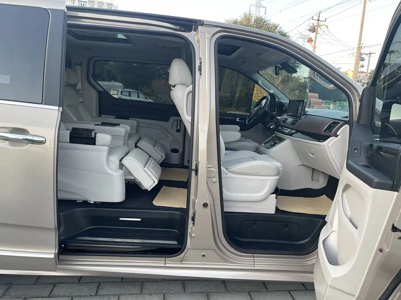 SAIC Maxus Maxus G10 2016 2.0T Automatic Flagship фото 18