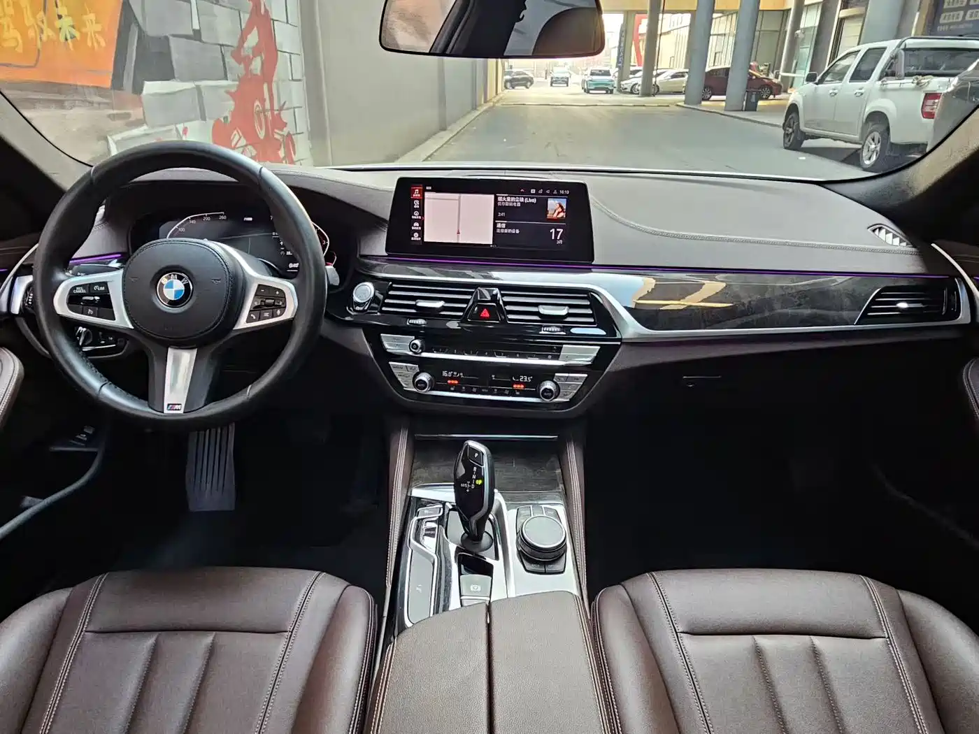 BMW 5 Series 2020 525Li M Sport Package фото 8