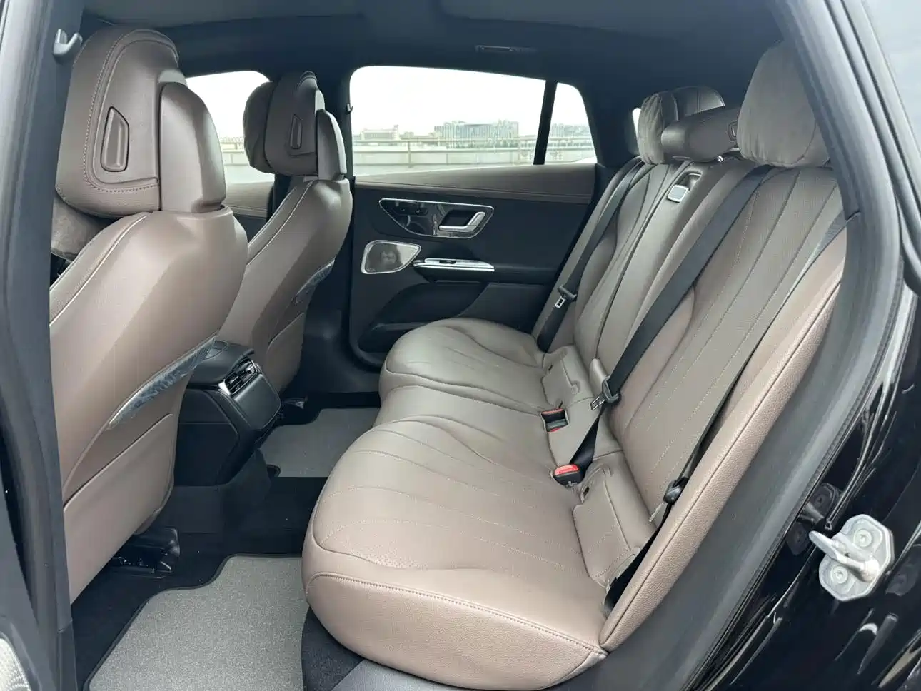 Mercedes-Benz EQE 2025 2025 500 4MATIC Pioneer
