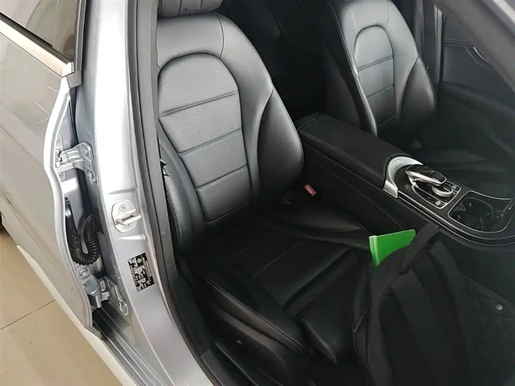 Mercedes-Benz C-Class 2015 Facelift C 200 L Sport фото 25