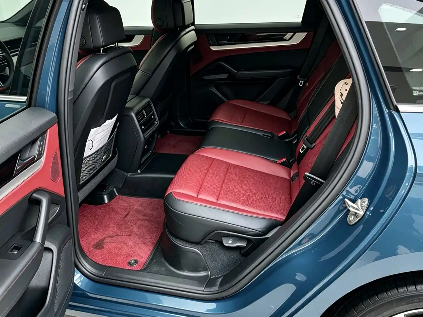 Porsche Cayenne New Energy 2024 Cayenne E-Hybrid 2.0T фото 7