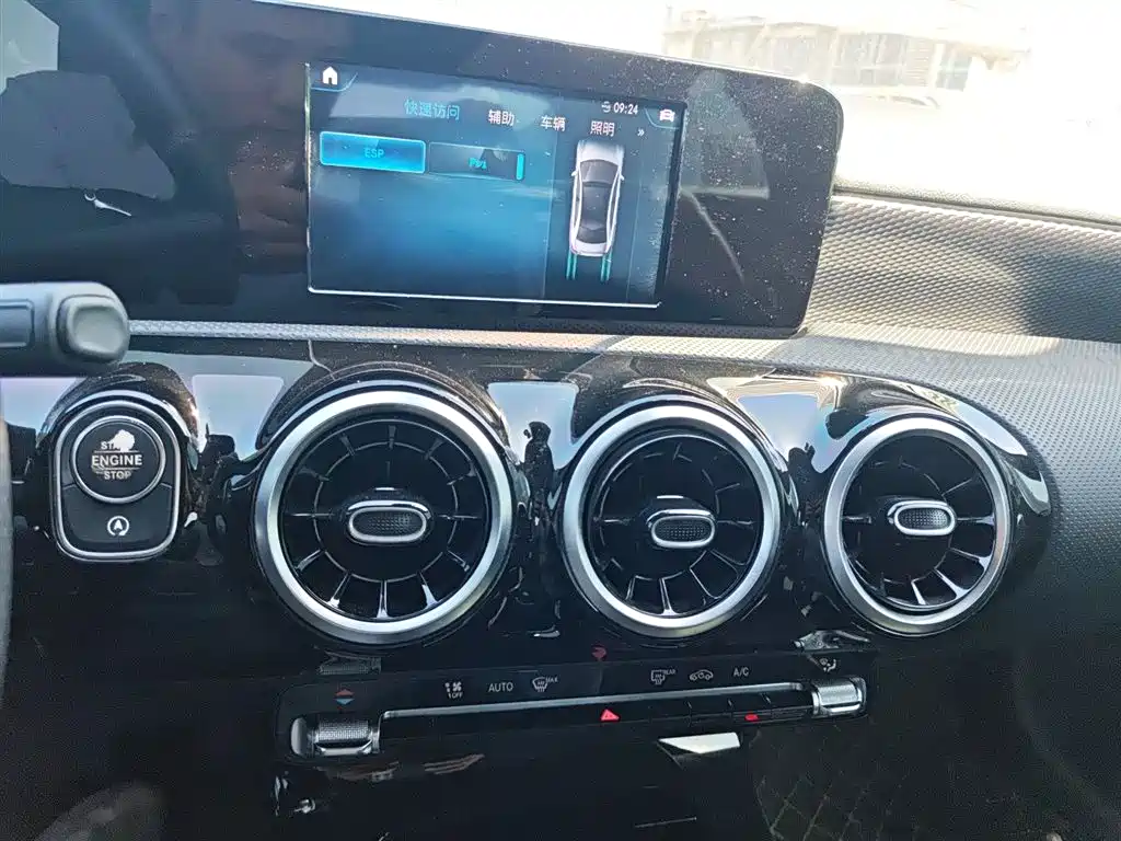 Mercedes-Benz A-Class 2020 A 180 L фото 20