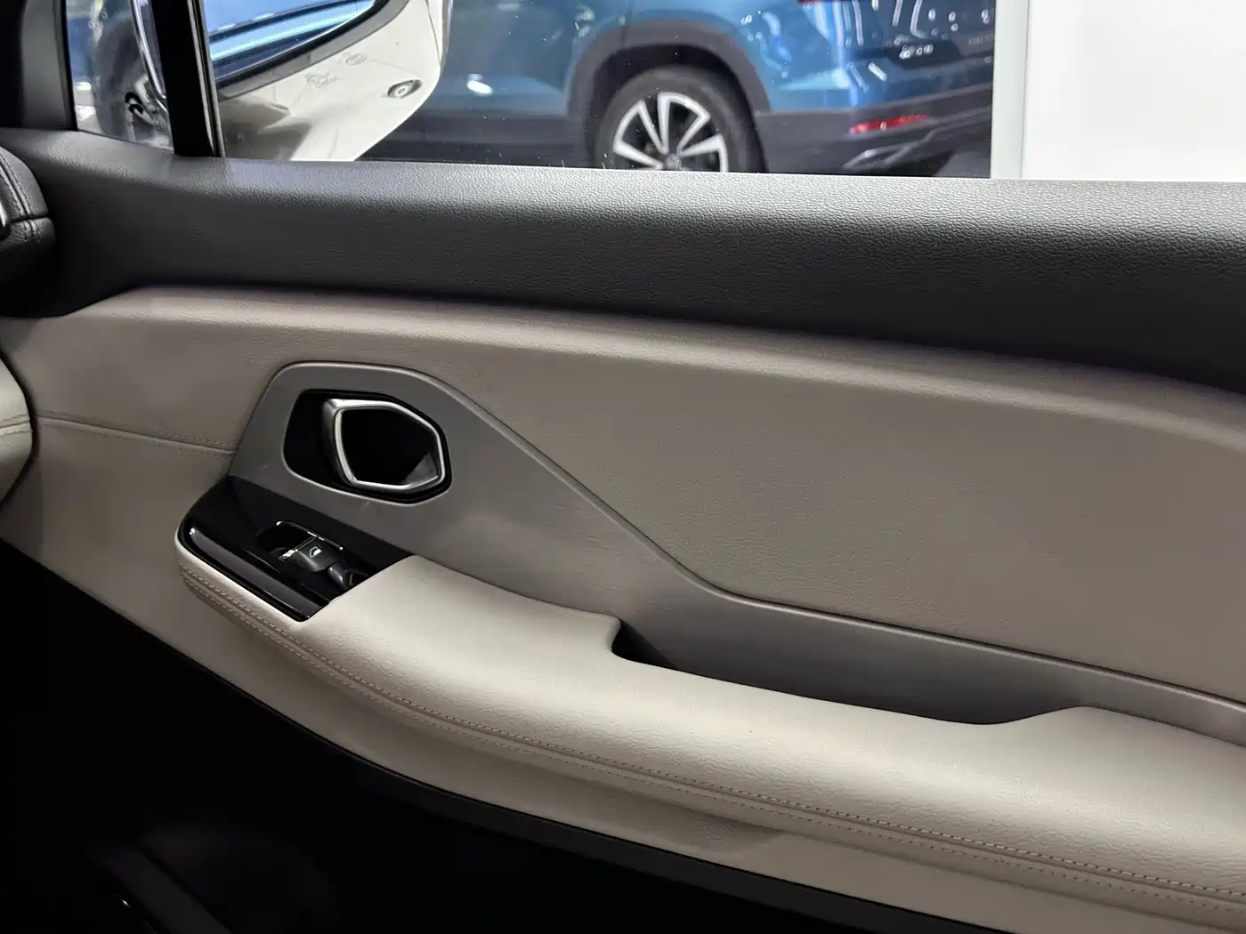 NIO ES8 2019 2018 355KM Standard 6-Seater