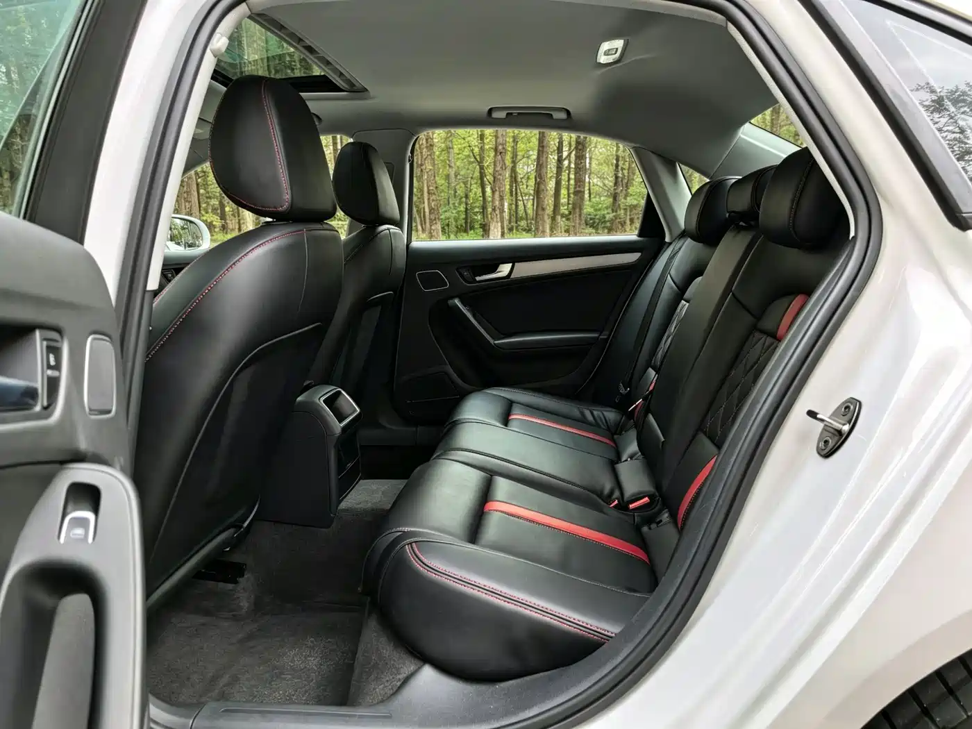 Audi A4L 2015 35 TFSI Auto Standard фото 9
