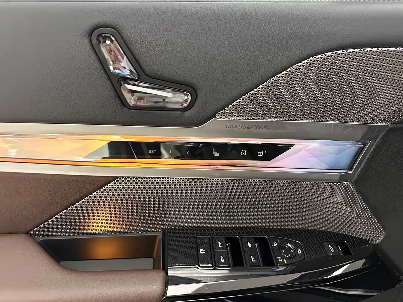 BMW 7 Series 2023 Model 735Li M Sport Package фото 7