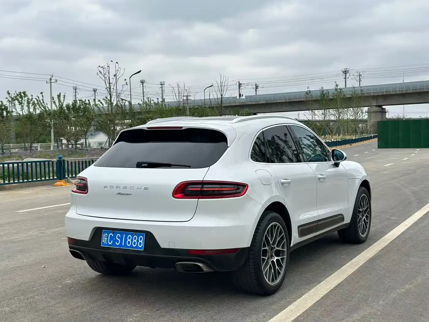 Porsche Macan 2014 Macan 2.0T фото 5