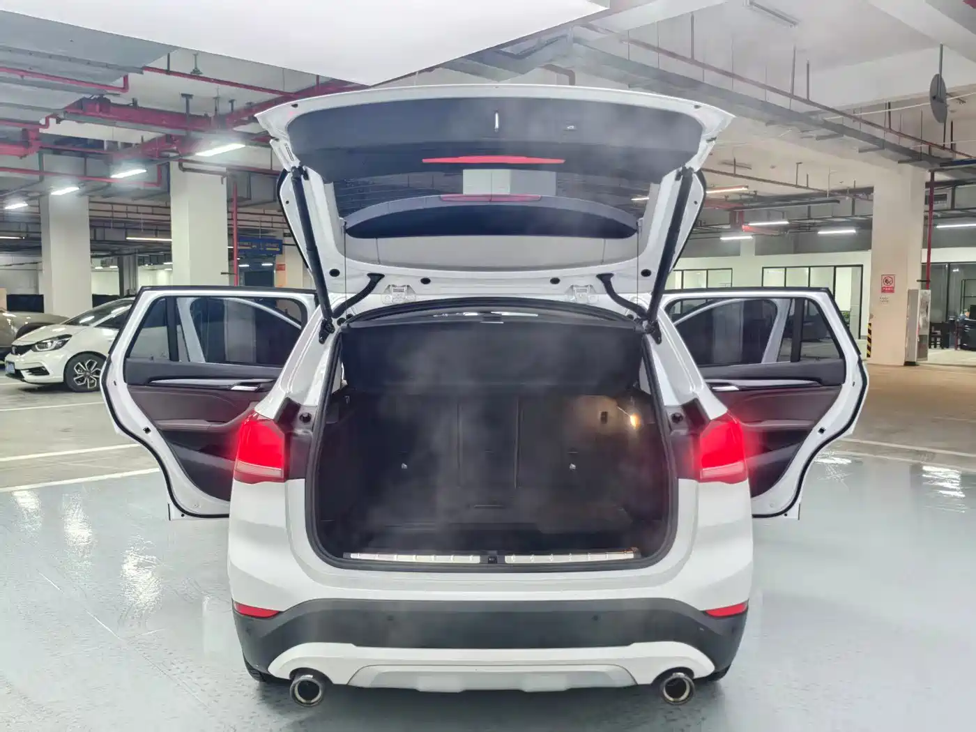 BMW X1 2022 sDrive20Li Fashion фото 7