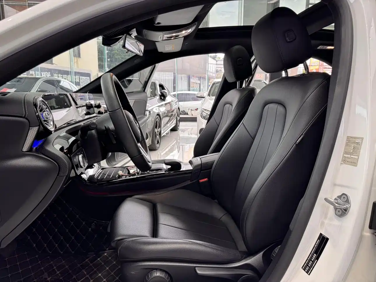 Mercedes-Benz A-Class 2020 Facelift A 200 L Sport Sedan Dynamic фото 10