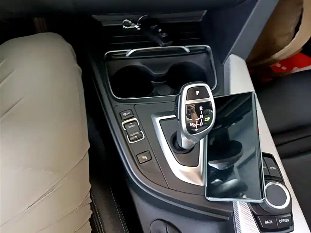 BMW 3 Series 2019 320i M Sport Package фото 14