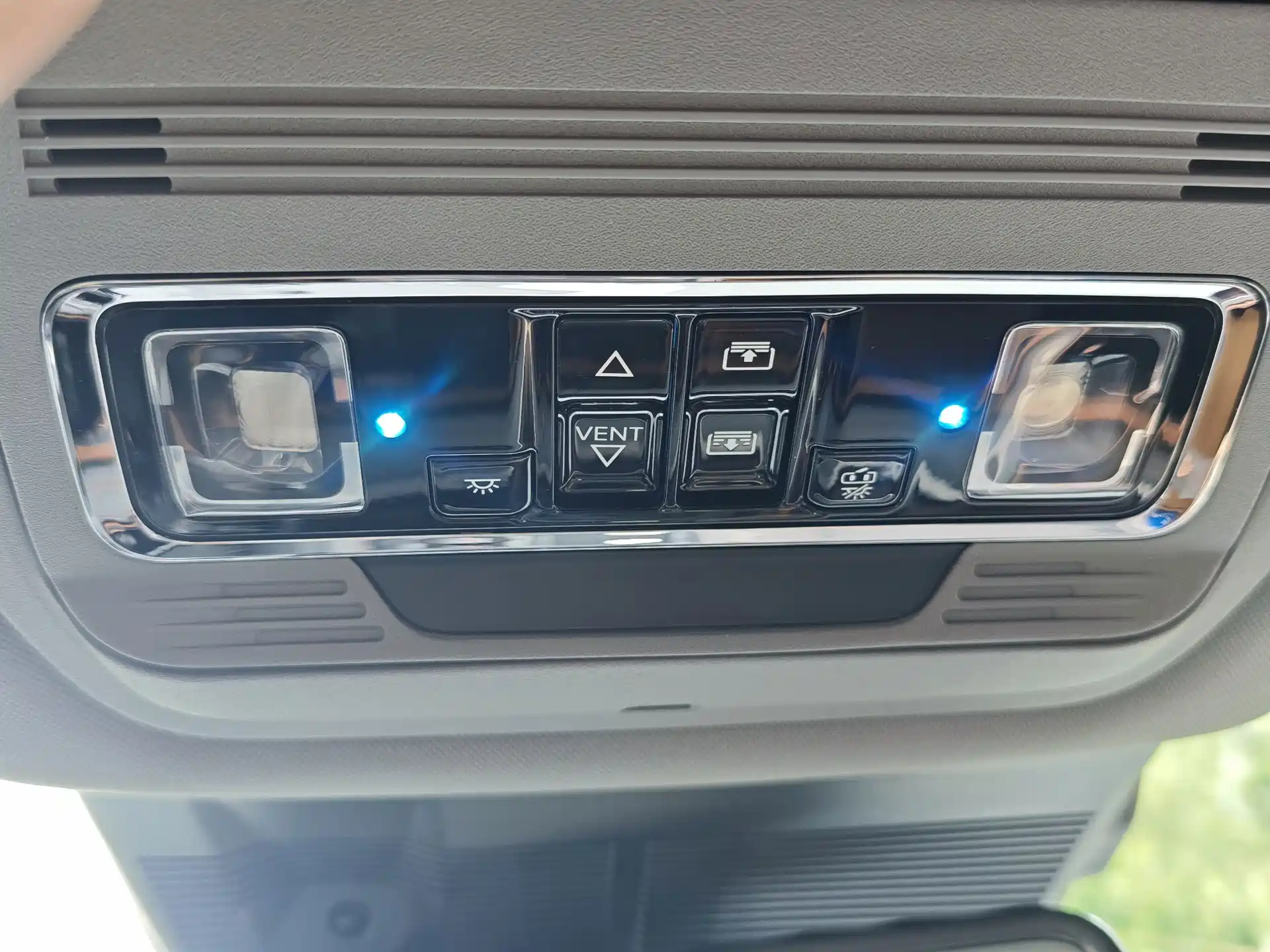 Фото 24 - Ford Edge