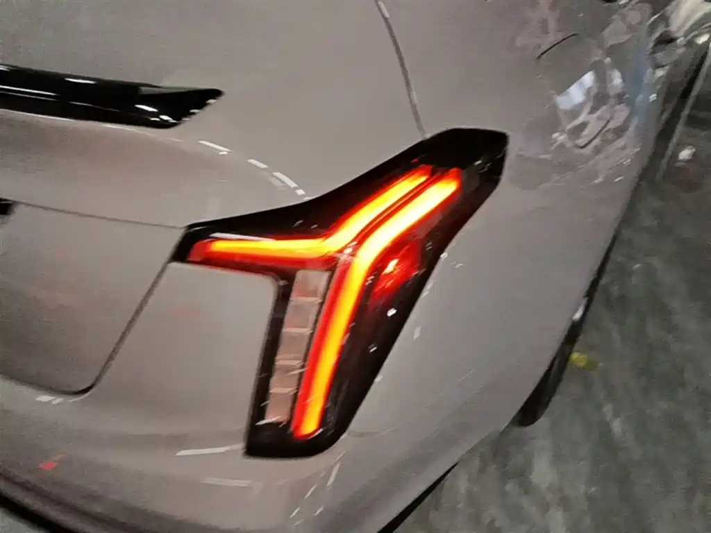 Cadillac CT5 2020 Facelift 28T Platinum Sport Edition фото 8