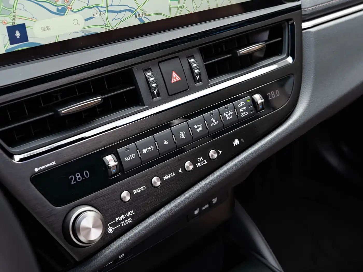 Lexus ES 2022 300h Ultimate Edition фото 17