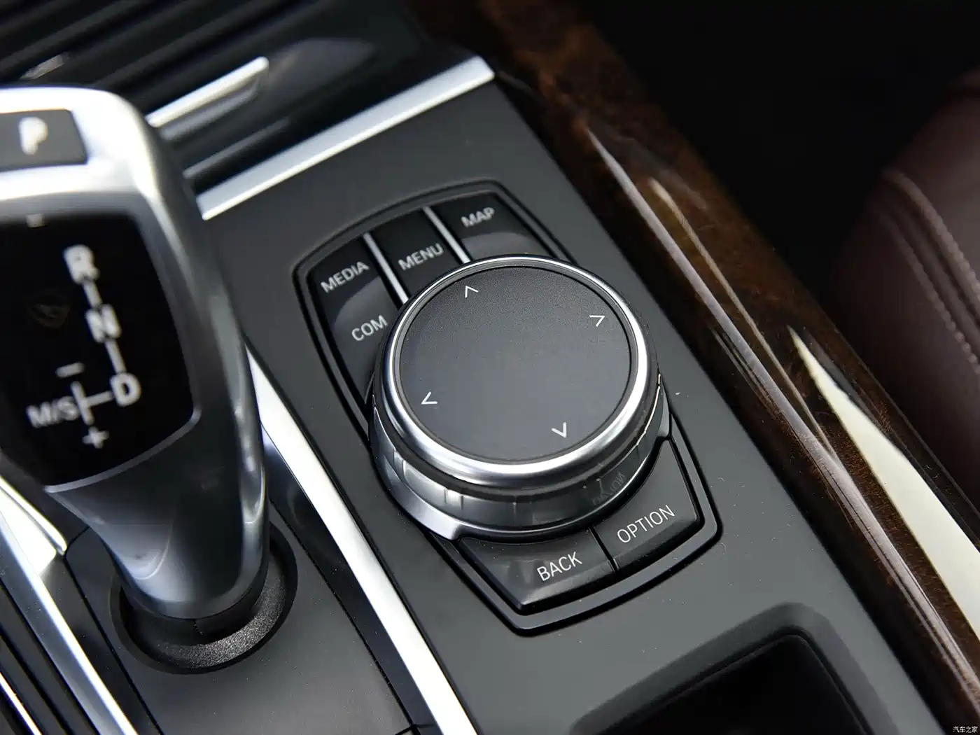 BMW X5 (Import) 2017 xDrive35i Elegance фото 9