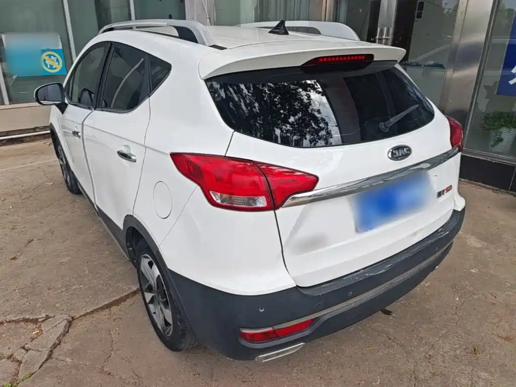 JAC Motors Refine S3 2017 2017 1.6L CVT Luxury Smart