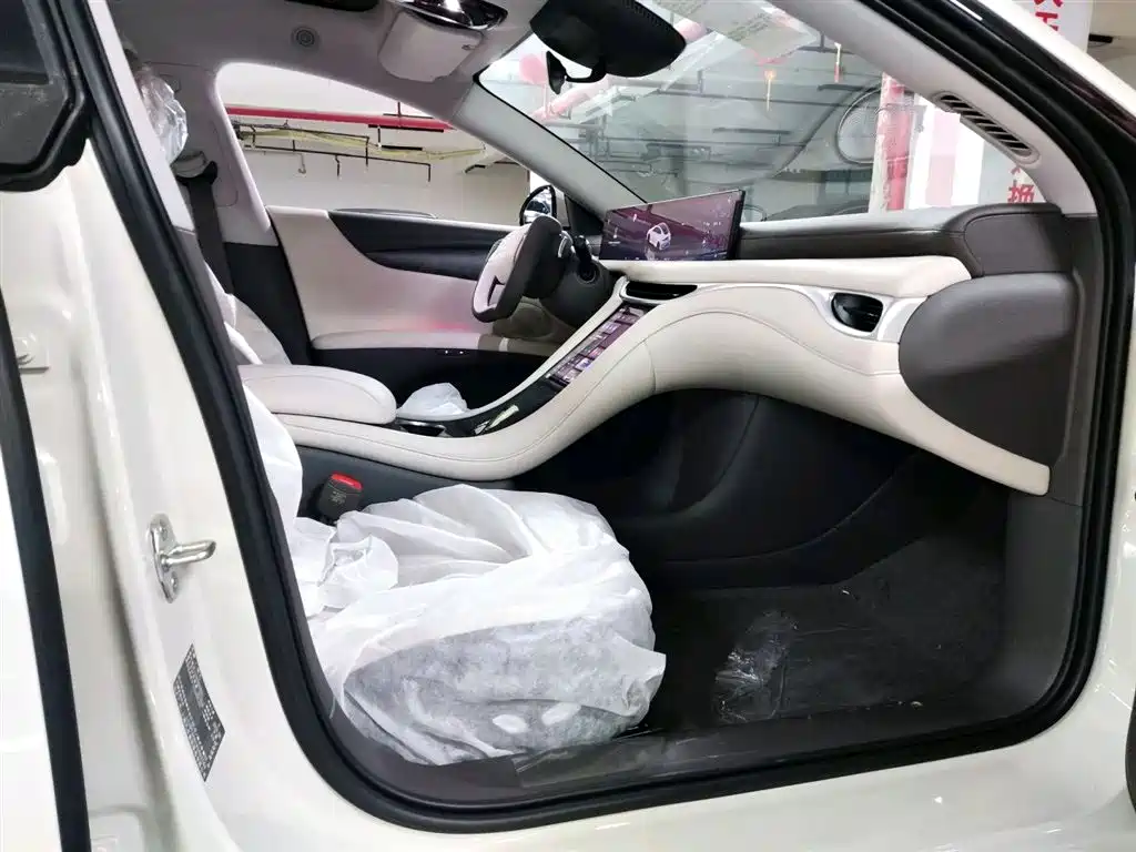 ZHIJI AUTOMOBILE ZHIJI L6