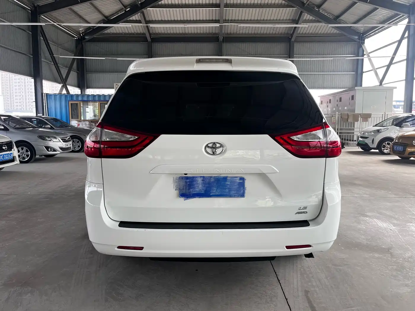 Toyota Sienna 2015 3.5L 4WD L фото 5