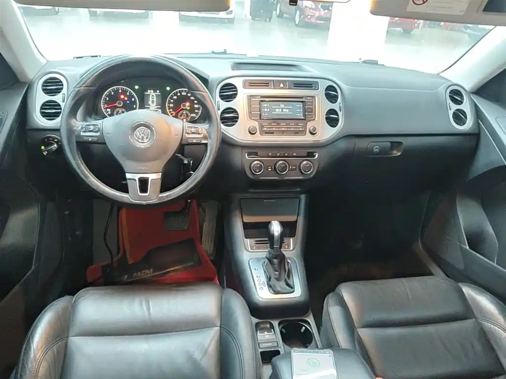 Volkswagen Tiguan 2015 1.8TSI Automatic 2WD Comfortline фото 6