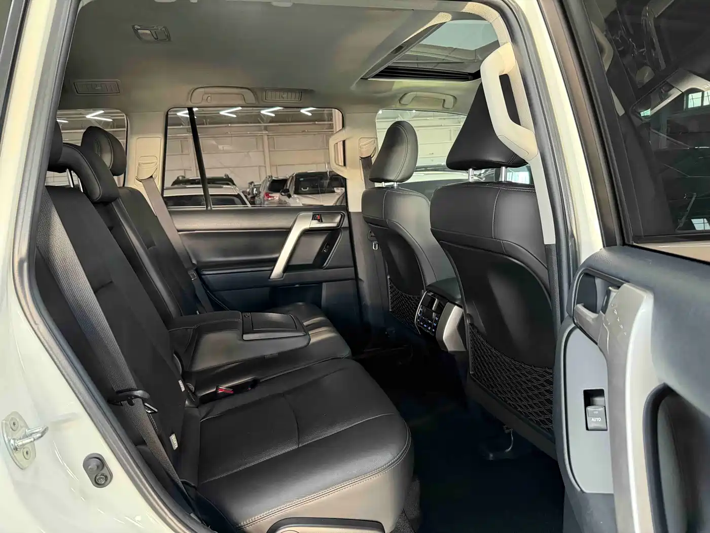 Toyota Prado 2019 3.5L Automatic TX-L Zunxiang Edition with Rear-mounted Spare Tire фото 14