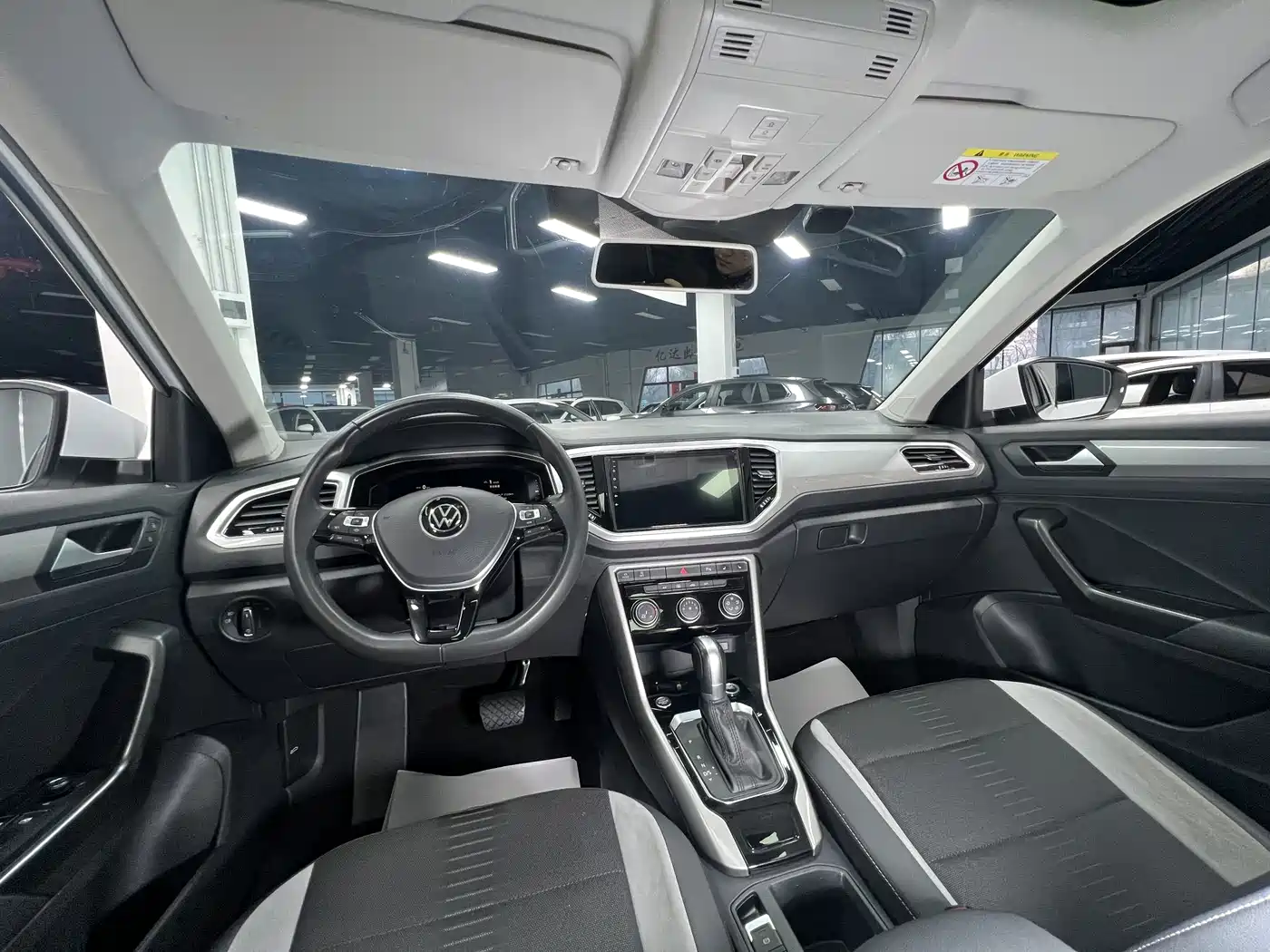 Volkswagen T-ROC 2022 280TSI DSG 2WD Elite PLUS фото 23